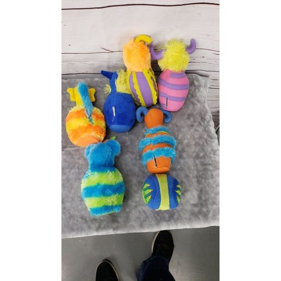 Monster Wacky Bowling‎ Set 6 Furry Funky Pins Beast Ball Preschool Kids - Picture 3 of 7